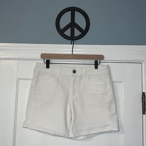 American Eagle Super Stretch Shorts Size 12